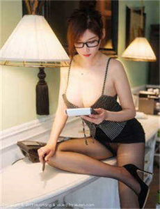 女人写真-潜龙行动全集高清版