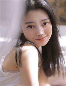 平井七菜子-巨乳王国vs贫乳王国