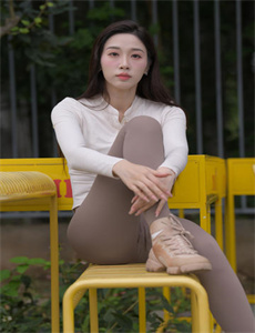 中国偷窥wc女厕-错爱人生
